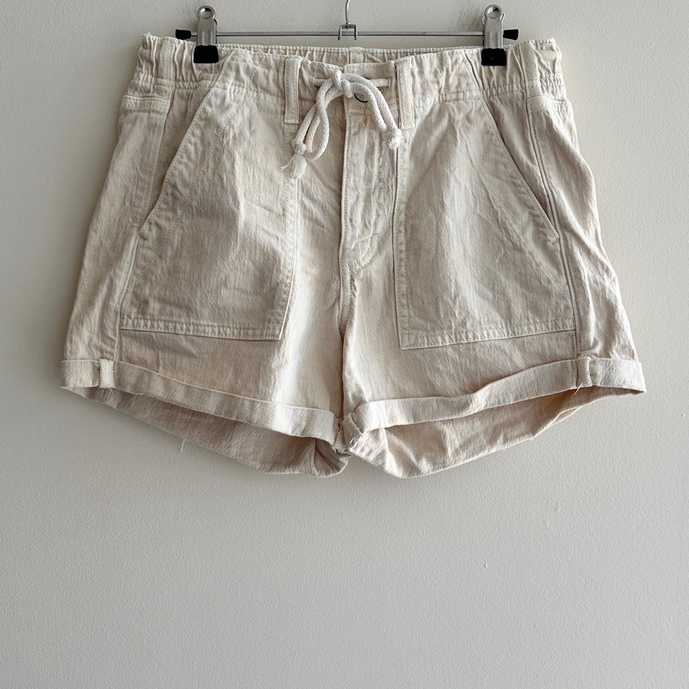 American Eagle Khaki Mid-Rise Shorts with a Tie Waistband, Stretch, Size 4
